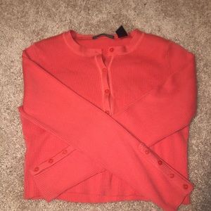 CORAL LONG SLEEVE CROP TOP